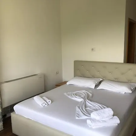 Bujtina Vrenezi Pensionat 4*