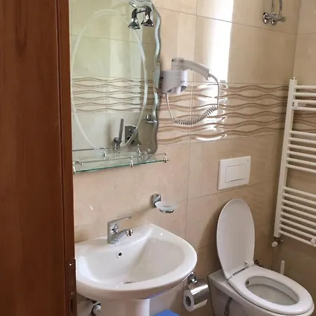 Pensionat Bujtina Vrenezi Peshkopi