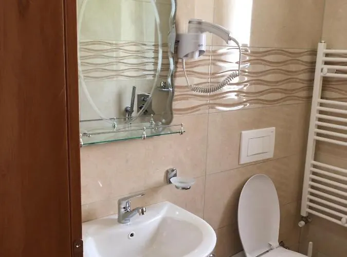 Casa de hóspedes Bujtina Vrenezi Peshkopi